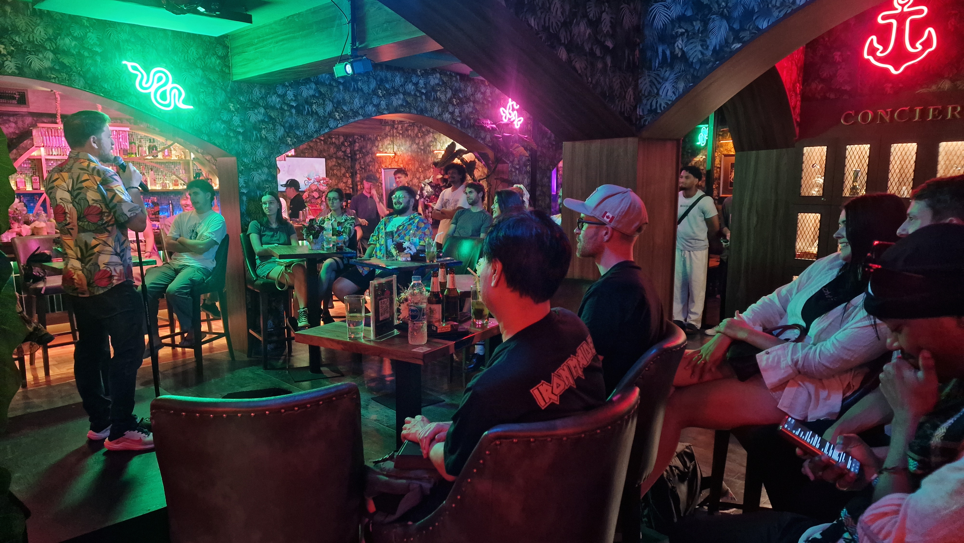 Monday Open Mic Standup Comedy Night