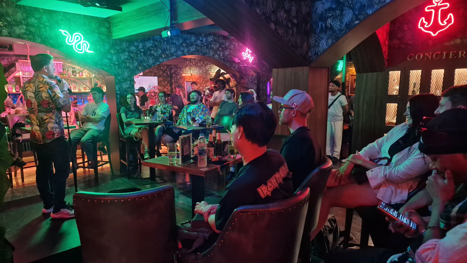 Monday Open Mic Standup Comedy Night